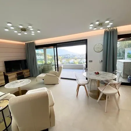 Luxury View La Quinta Golf, Marbella *