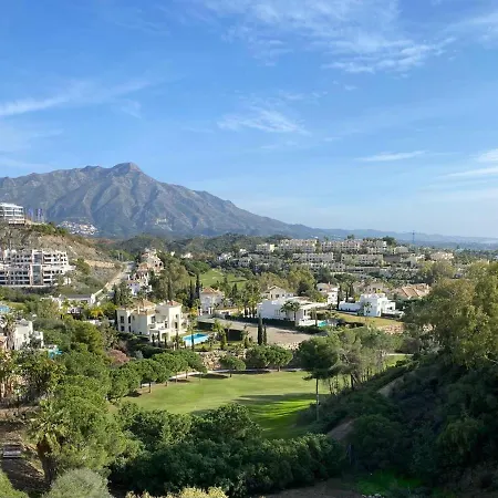 Luxury View La Quinta Golf, Marbella Apartamento *