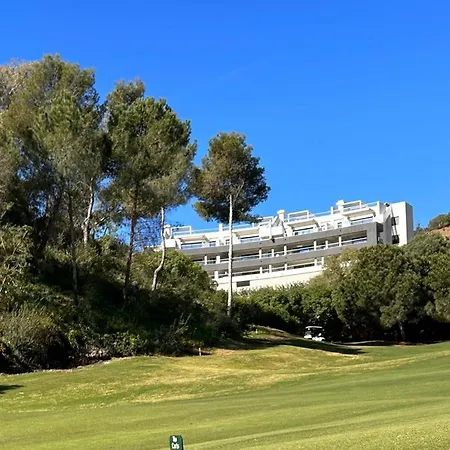 Luxury View La Quinta Golf, Marbella Apartamento *